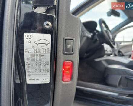 Чорний Ауді А4, об'ємом двигуна 1.97 л та пробігом 230 тис. км за 14000 $, фото 11 на Automoto.ua