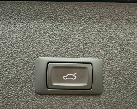 Черный Ауди А4, объемом двигателя 2 л и пробегом 236 тыс. км за 10800 $, фото 1 на Automoto.ua