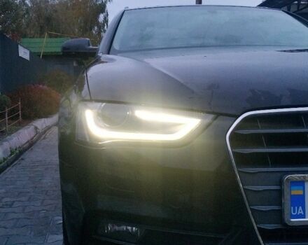 Черный Ауди А4, объемом двигателя 2 л и пробегом 290 тыс. км за 12000 $, фото 1 на Automoto.ua