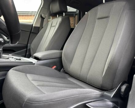 Черный Ауди А4, объемом двигателя 2 л и пробегом 76 тыс. км за 11000 $, фото 9 на Automoto.ua