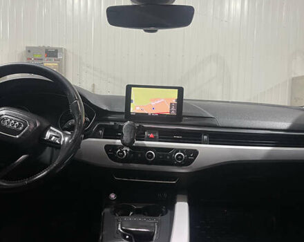 Черный Ауди А4, объемом двигателя 1.97 л и пробегом 300 тыс. км за 17000 $, фото 8 на Automoto.ua