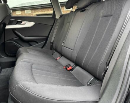 Черный Ауди А4, объемом двигателя 2 л и пробегом 76 тыс. км за 11000 $, фото 8 на Automoto.ua