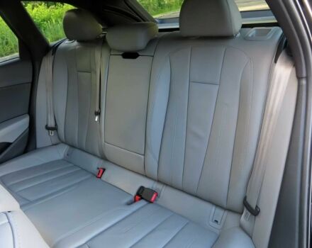 Чорний Ауді А4, об'ємом двигуна 2 л та пробігом 56 тис. км за 6000 $, фото 16 на Automoto.ua