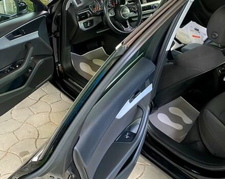 Чорний Ауді А4, об'ємом двигуна 2 л та пробігом 216 тис. км за 16000 $, фото 7 на Automoto.ua
