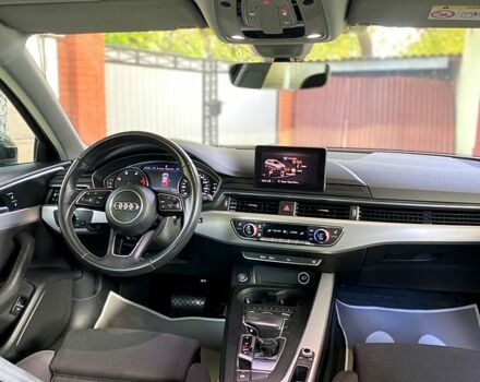 Чорний Ауді А4, об'ємом двигуна 2 л та пробігом 216 тис. км за 16000 $, фото 4 на Automoto.ua