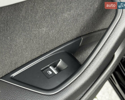 Чорний Ауді А4, об'ємом двигуна 1.97 л та пробігом 229 тис. км за 17599 $, фото 82 на Automoto.ua