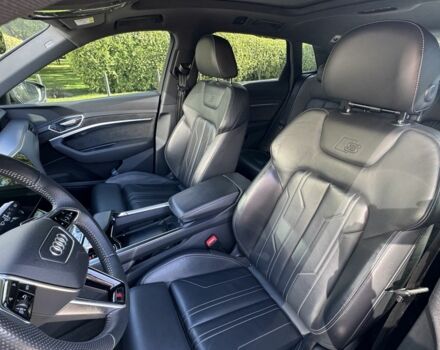 Ауди А4 2019 в Днепре (Днепропетровске) на Automoto.ua Черный Ауди А4, объемом двигателя 0 л и пробегом 160 тыс. км за 27000 $, фото 10 на Automoto.ua