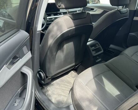 Черный Ауди А4, объемом двигателя 2 л и пробегом 60 тыс. км за 32400 $, фото 8 на Automoto.ua