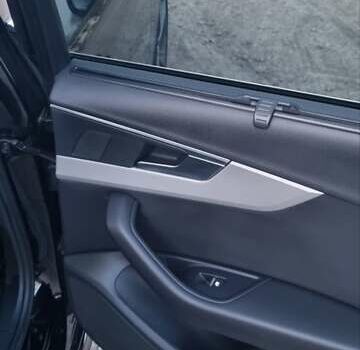 Черный Ауди А4, объемом двигателя 1.97 л и пробегом 33 тыс. км за 35700 $, фото 13 на Automoto.ua