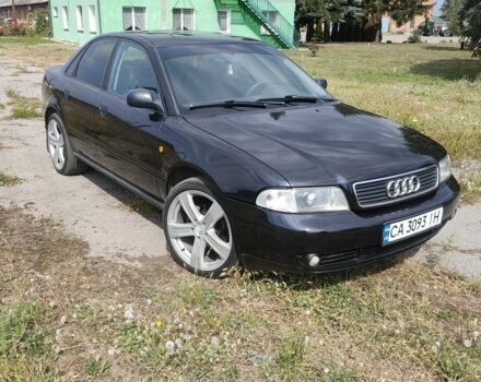 Чорний Ауді А4, об'ємом двигуна 1.8 л та пробігом 377 тис. км за 4000 $, фото 1 на Automoto.ua