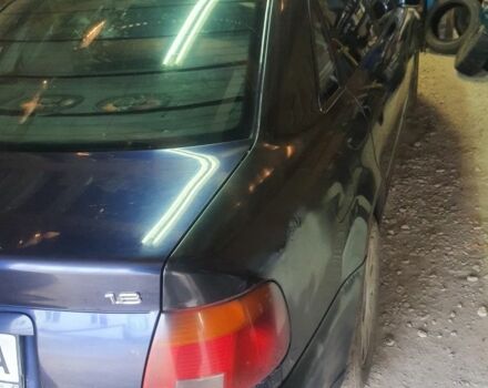 Чорний Ауді А4, об'ємом двигуна 1.8 л та пробігом 2 тис. км за 2700 $, фото 1 на Automoto.ua