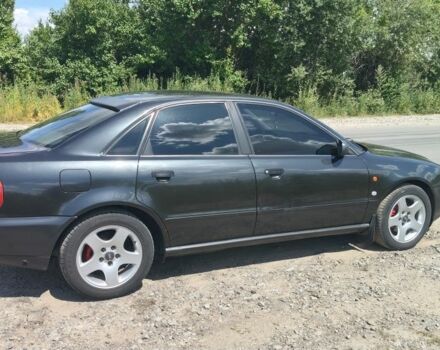 Черный Ауди А4, объемом двигателя 1.8 л и пробегом 370 тыс. км за 2995 $, фото 1 на Automoto.ua