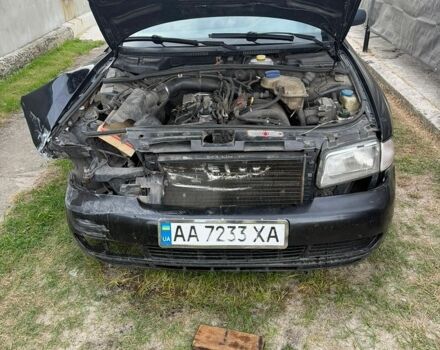 Чорний Ауді А4, об'ємом двигуна 1.78 л та пробігом 550 тис. км за 1200 $, фото 1 на Automoto.ua