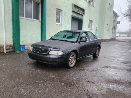 Черный Ауди А4, объемом двигателя 1.8 л и пробегом 250 тыс. км за 950 $, фото 1 на Automoto.ua