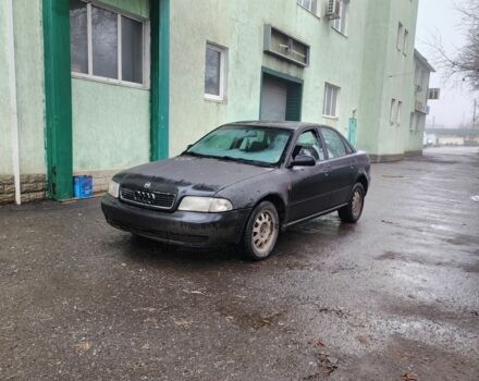 Черный Ауди А4, объемом двигателя 1.8 л и пробегом 250 тыс. км за 950 $, фото 1 на Automoto.ua