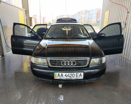 Чорний Ауді А4, об'ємом двигуна 1.8 л та пробігом 341 тис. км за 2500 $, фото 1 на Automoto.ua