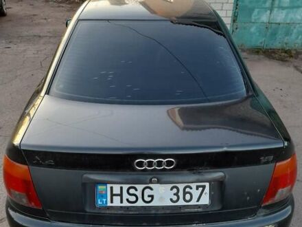 Ауди А4 1996 в Бахмаче на Automoto.ua Черный Ауди А4, объемом двигателя 1.6 л и пробегом 300 тыс. км за 440 $, фото 1 на Automoto.ua