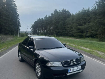 Ауди А4 1996 в Богодухове на Automoto.ua Черный Ауди А4, объемом двигателя 1.8 л и пробегом 436 тыс. км за 3400 $, фото 1 на Automoto.ua