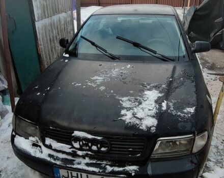 Чорний Ауді А4, об'ємом двигуна 1 л та пробігом 287 тис. км за 1512 $, фото 1 на Automoto.ua