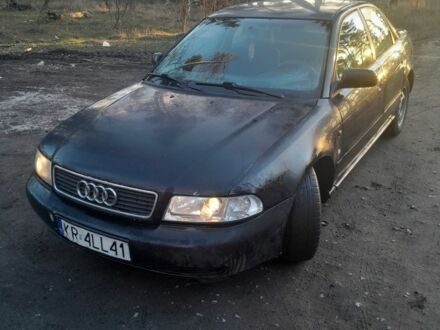 Черный Ауди А4, объемом двигателя 0 л и пробегом 444 тыс. км за 1000 $, фото 1 на Automoto.ua