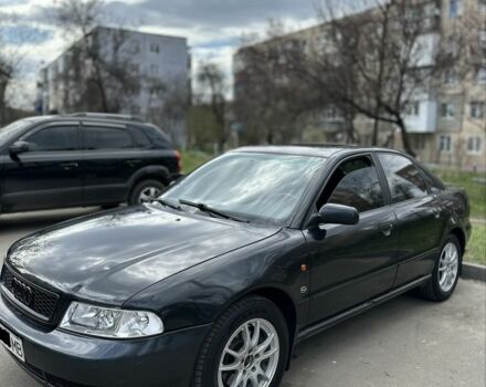 Черный Ауди А4, объемом двигателя 2.6 л и пробегом 366 тыс. км за 4500 $, фото 1 на Automoto.ua