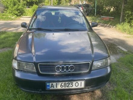 Ауді А4 1997 у Фастове на Automoto.ua Чорний Ауді А4, об'ємом двигуна 1.8 л та пробігом 495 тис. км за 2000 $, фото 1 на Automoto.ua