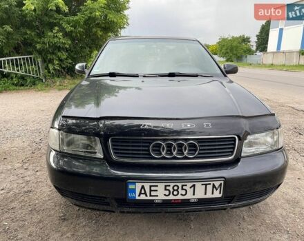 Черный Ауди А4, объемом двигателя 1.6 л и пробегом 324 тыс. км за 3200 $, фото 1 на Automoto.ua