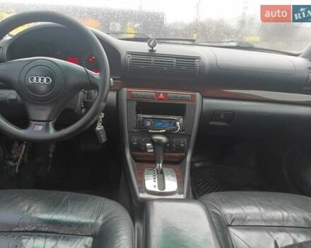 Черный Ауди А4, объемом двигателя 1.8 л и пробегом 100 тыс. км за 3500 $, фото 1 на Automoto.ua