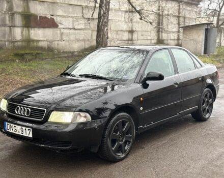 Черный Ауди А4, объемом двигателя 1.9 л и пробегом 200 тыс. км за 1450 $, фото 1 на Automoto.ua