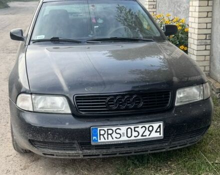 Черный Ауди А4, объемом двигателя 1.9 л и пробегом 389 тыс. км за 2500 $, фото 1 на Automoto.ua