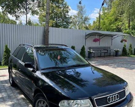Черный Ауди А4, объемом двигателя 2.4 л и пробегом 448 тыс. км за 3500 $, фото 1 на Automoto.ua