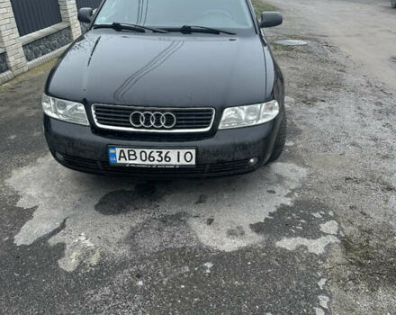 Черный Ауди А4, объемом двигателя 1.6 л и пробегом 206 тыс. км за 3800 $, фото 1 на Automoto.ua
