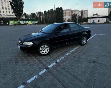 Черный Ауди А4, объемом двигателя 1.78 л и пробегом 201 тыс. км за 2850 $, фото 1 на Automoto.ua