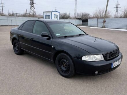 Черный Ауди А4, объемом двигателя 1.9 л и пробегом 340 тыс. км за 2000 $, фото 1 на Automoto.ua