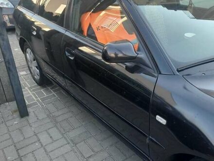 Черный Ауди А4, объемом двигателя 1.9 л и пробегом 356 тыс. км за 3750 $, фото 1 на Automoto.ua