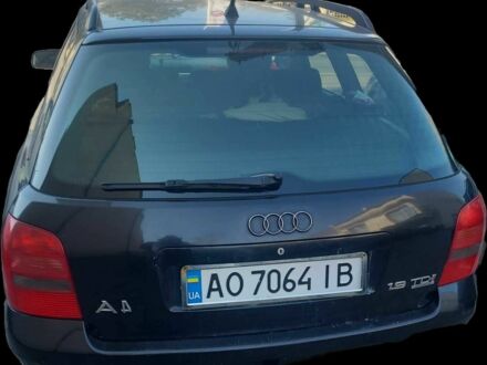Черный Ауди А4, объемом двигателя 1.9 л и пробегом 320 тыс. км за 3500 $, фото 1 на Automoto.ua
