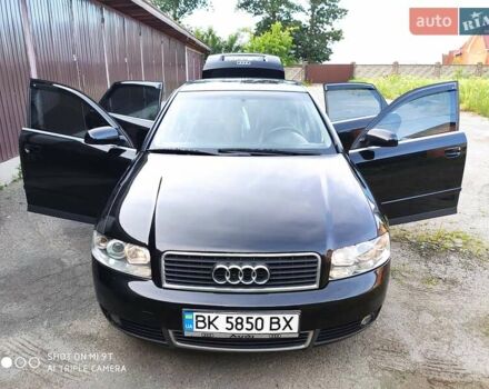 Черный Ауди А4, объемом двигателя 2 л и пробегом 320 тыс. км за 6200 $, фото 1 на Automoto.ua