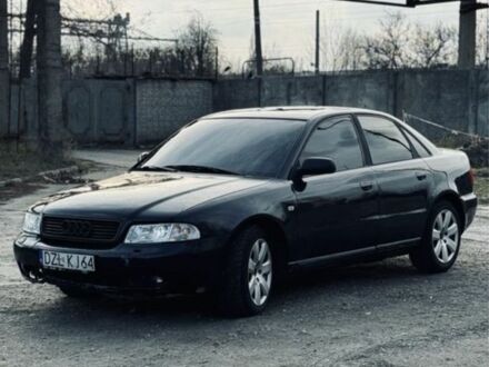 Ауді А4 2001 у Печенегах на Automoto.ua Чорний Ауді А4, об'ємом двигуна 1.8 л та пробігом 300 тис. км за 100000 $, фото 1 на Automoto.ua