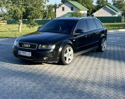 Ауді А4 2002 у Вінниці на Automoto.ua Чорний Ауді А4, об'ємом двигуна 2 л та пробігом 367 тис. км за 4750 $, фото 1 на Automoto.ua