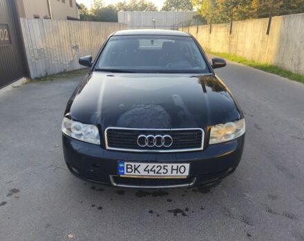 Чорний Ауді А4, об'ємом двигуна 1.8 л та пробігом 237 тис. км за 2809 $, фото 1 на Automoto.ua