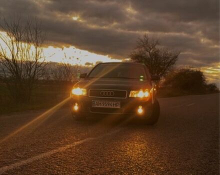 Черный Ауди А4, объемом двигателя 2 л и пробегом 341 тыс. км за 5000 $, фото 1 на Automoto.ua