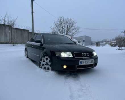 Черный Ауди А4, объемом двигателя 2 л и пробегом 289 тыс. км за 4000 $, фото 1 на Automoto.ua