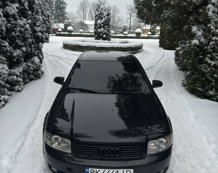 Черный Ауди А4, объемом двигателя 2 л и пробегом 432 тыс. км за 4500 $, фото 1 на Automoto.ua