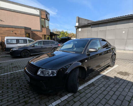 Черный Ауди А4, объемом двигателя 1.78 л и пробегом 228 тыс. км за 6150 $, фото 1 на Automoto.ua