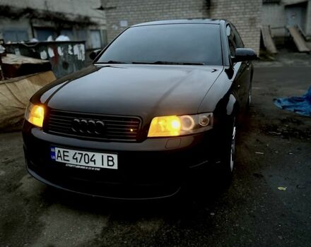 Чорний Ауді А4, об'ємом двигуна 1.8 л та пробігом 295 тис. км за 5600 $, фото 1 на Automoto.ua