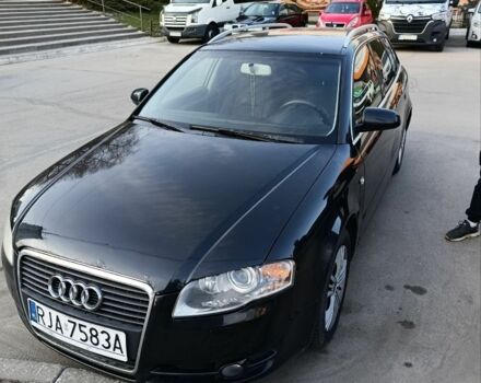 Черный Ауди А4, объемом двигателя 2 л и пробегом 240 тыс. км за 3500 $, фото 1 на Automoto.ua
