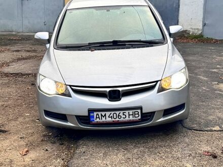 Черный Ауди А4, объемом двигателя 2 л и пробегом 312 тыс. км за 6000 $, фото 1 на Automoto.ua