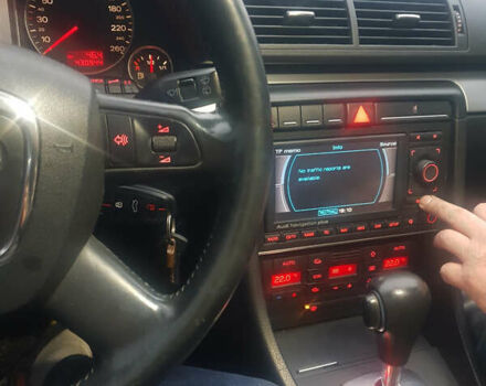 Черный Ауди А4, объемом двигателя 2 л и пробегом 390 тыс. км за 5900 $, фото 1 на Automoto.ua