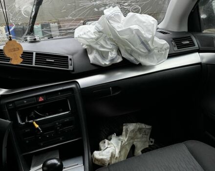 Чорний Ауді А4, об'ємом двигуна 2 л та пробігом 254 тис. км за 3000 $, фото 1 на Automoto.ua