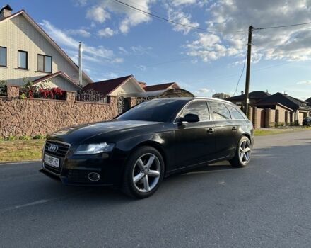 Черный Ауди А4, объемом двигателя 2 л и пробегом 350 тыс. км за 8900 $, фото 1 на Automoto.ua